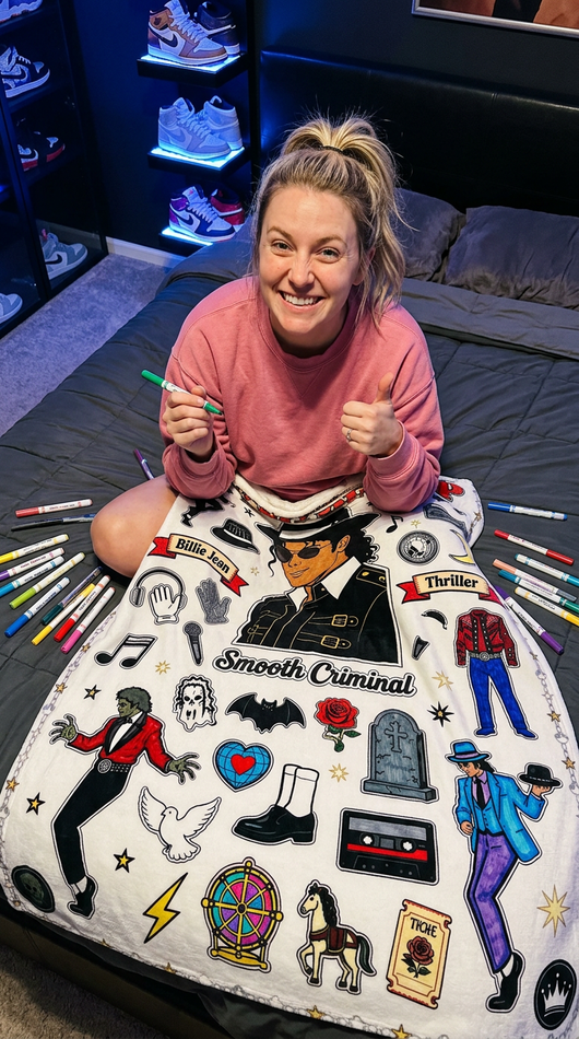 Customer Brittany coloring King of Pop B&W blanket on bed thumbs up